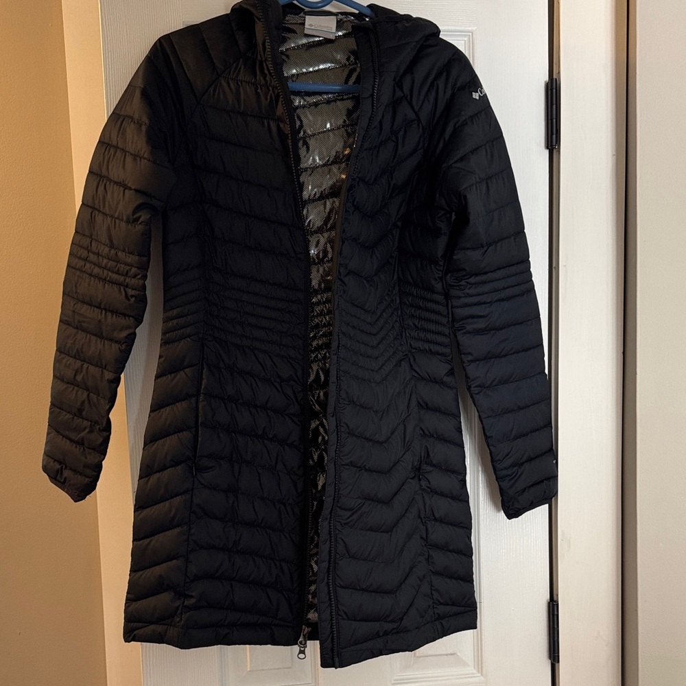 Columbia Women's Black Hooded Puffer Coat